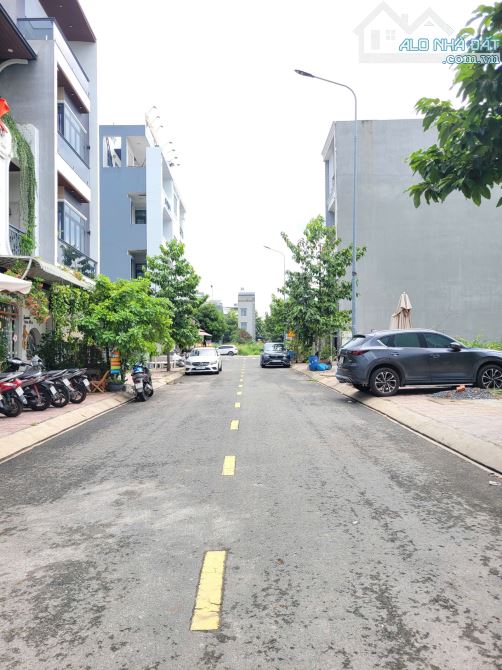 3,9Tỷ TL🔥Bán đất Ngang 5m, đường N5_KDC Phú Hồng Thịnh 10, p.Bình An, Tp.Dĩ An