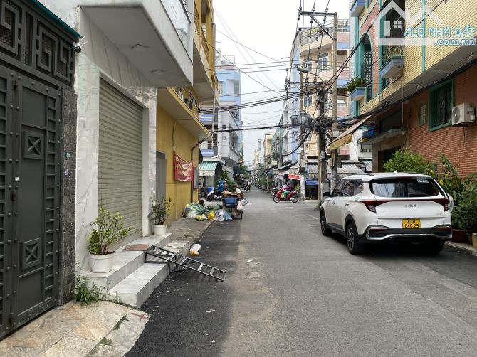 Chỉ 5.5 tỷ - HXH thông, nhà 4T Lũy Bán Bích Tân Phú - 4x11m. Gần Đầm Sen, ở ngay không sửa