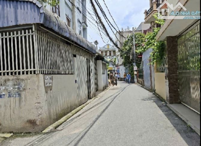 Bán đất lô góc 2 thoáng, ngõ ô tô phố Thanh Am, Ngô Gia Tự, Long Biên.