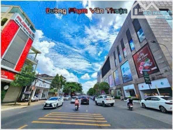 BÁN NHÀ 1LẦU NGANG 7M MẶT TIỀN PHẠM VĂN THUẬN GIÁ 20TỶ