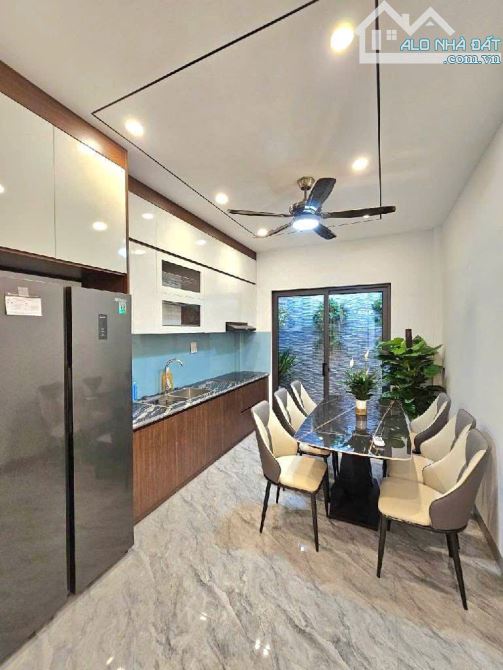 BÁN GẤP Nhà Lô Góc- 3 Thoáng- Thang Máy🔥Kinh Doanh🏠55m²💎 Đình Thôn- Trân Văn Lai