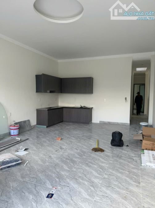 Bán nhà Đang lên đèn và ráp nội Thất  Nhà mới giá tốt nhất Phường BMT
