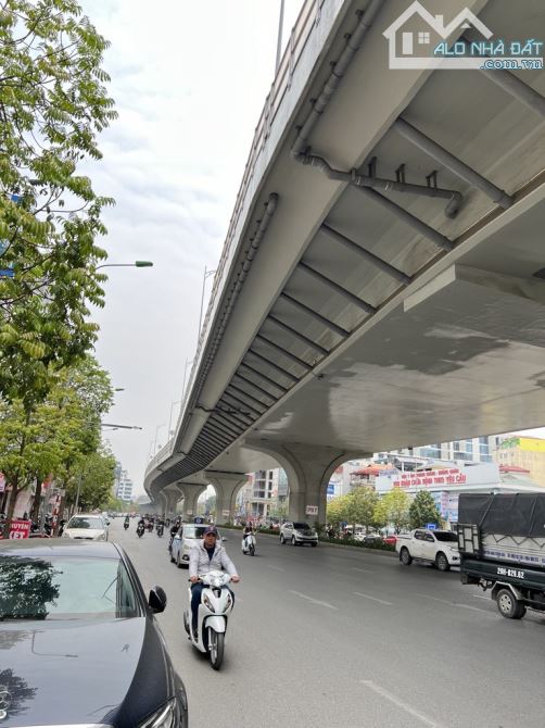 7 TỎI - ĐỐNG ĐA 31M*5T - 5 NGỦ- GẦN KHƯƠNG THƯỢNG- NGÕ THÔNG TÔN THẤT TÙNG
