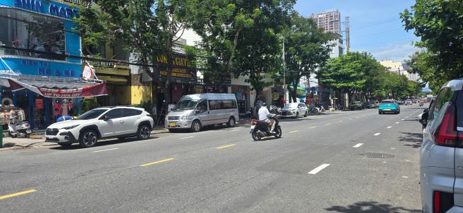 Bán GÓC 2 mặt tiền 285m2 Bà Huyện Thanh Quan cách biển mỹ khê 400m
