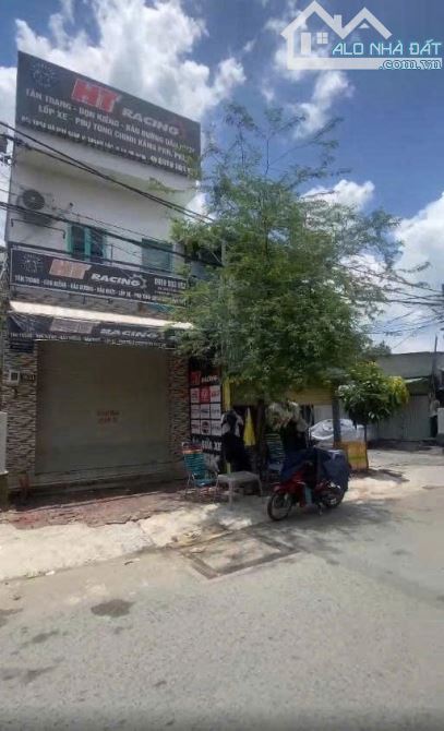 Bán đất Full Thổ Cư MT đường HÀ HUY GIÁP, phường THẠNH LỘC, Q12,dt88m²(5x18).Đường 40m