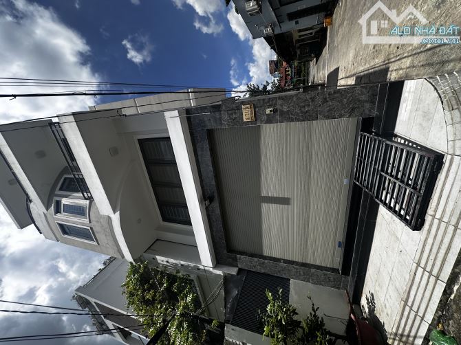 Căn góc 2 Mặt tiền - Xe Tải tận nơi- Vị Trí Gần ĐH RMIT - Tôn đức thắng - 60m2