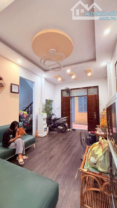 VÕ CHÍ CÔNG - DT 58M2 x 5T - MT 8,6M - 10,5 TỶ - 4 MẶT THOÁNG - CÁCH Ô TÔ ĐỖ 30M