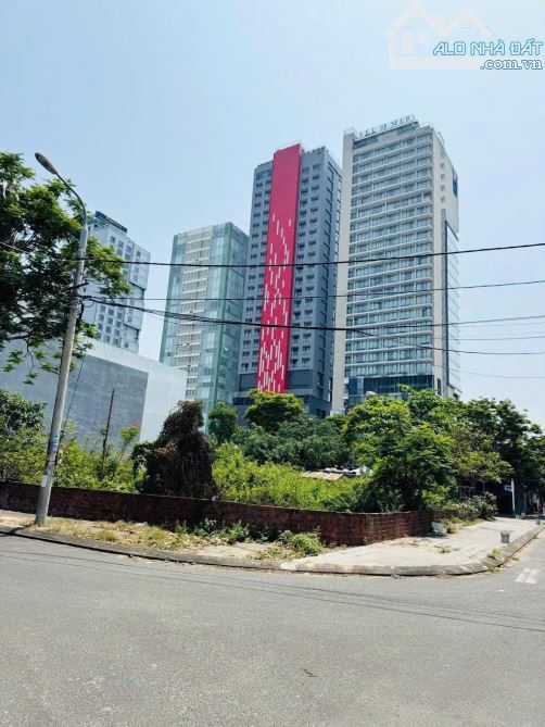 Góc 2 mặt tiền Trần Đức Thông sát biển cạnh tòa tháp thương mại Vương Thừa Vũ siêu hiếm