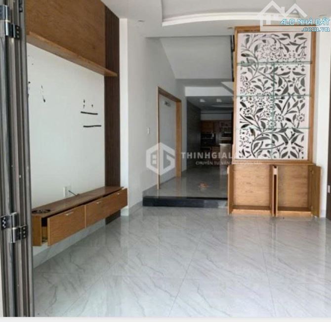 BÁN NHÀ MẶT TIỀN GẦN SIÊU THỊ LOTTE 1 TRỆT 2 LẦU THIẾT KẾ HIỆN ĐẠI 85m2 GIÁ CHỈ 11t5