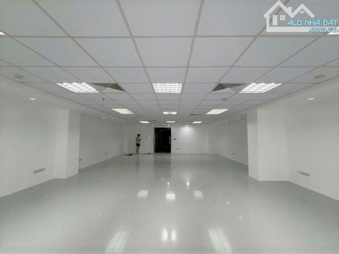 Siêu phẩm Toà nhà Mặt phố cổ Hoàn Kiếm 11 tầng, MT 8m