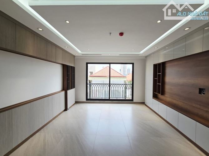 Chính chủ bán tòa nhà văn phòng mặt phố Hồ Tùng Mậu – 67/72m² – MT 5,5m – 9 tầng – Giá 39t