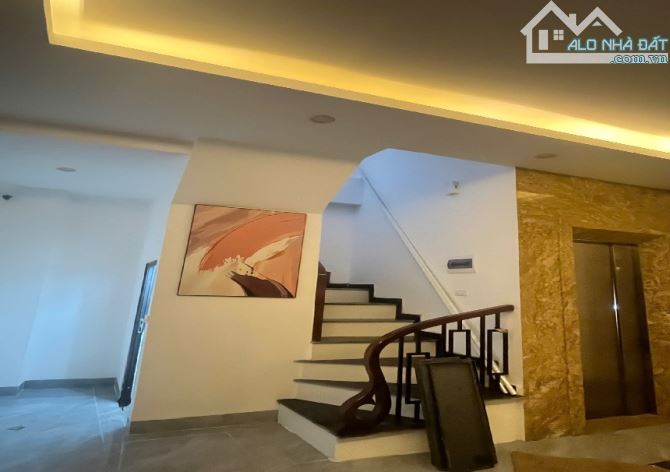 🎯 YÊN HÒA NHÀ MỚI - 7 TẦNG THANG MÁY - SỔ VUÔNG BÁNH CHƯNG - TIỀN HẬU 5 MÉT