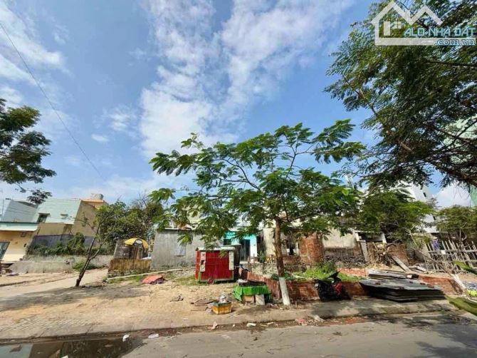 HÀNG HIẾM! LÔ GÓC HỒ XUÂN HƯƠNG – DT NGANG KHỦNG 6.5M – VIEW BIỂN MỸ KHÊ – GIÁ ĐẦU TƯ 11T