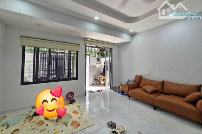 Bán nhà hẻm xe hơi, Phú Châu, Thủ Đức, 67 m² (5.2m x 15m), 3 phòng ngủ - Giá 7.38 tỷ TL