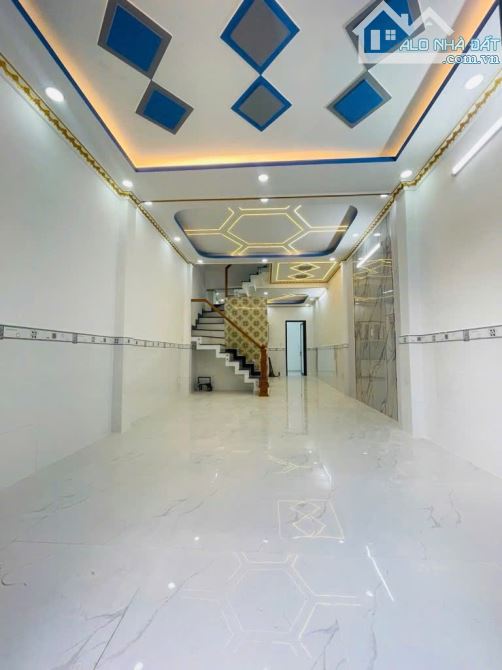 NHÀ MỚI ĐẸP LÊ VĂN QUỚI - 60M2 - 2 TẦNG - HXH - GIÁ CHỈ NHỈNH 5 TỶ