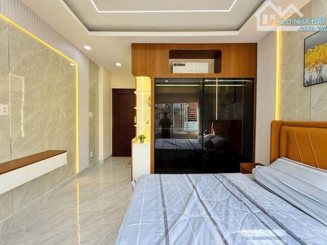 Chính chủ bán nhà 3 tầng Phan Huy Ích, P14 Gò Vấp, hẻm ô tô sổ riêng, 6 tỷ ++