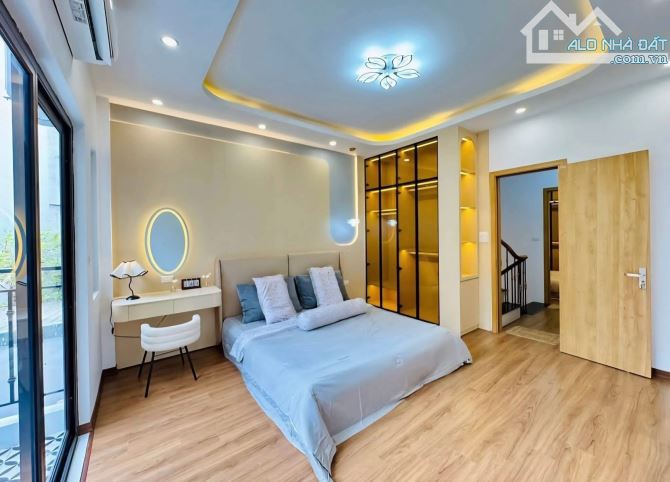 Bán nhà Xuân Đỉnh, 36m x 5 tầng chỉ 7 tỷ, full nội thất, ngõ 3m, gần công viên
