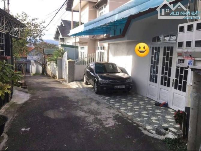 BÁN NHÀ CẤP 4 - 2 MẶT TIỀN NGANG 8M CHỈ 5,8 TỶ Ạ GẦN TRƯỜNG CHI LĂNG ĐÀ LẠT