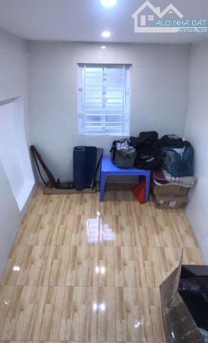 Bán nhà 2,5 tầng về ở luôn ngõ 169 Trần Nguyên Hãn