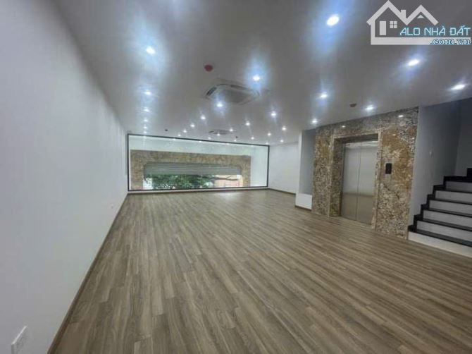 Phân lô Quan Nhân 60m2*8 tầng thang máy xịn sò, ô tô tránh, kinh doanh sầm uất.
