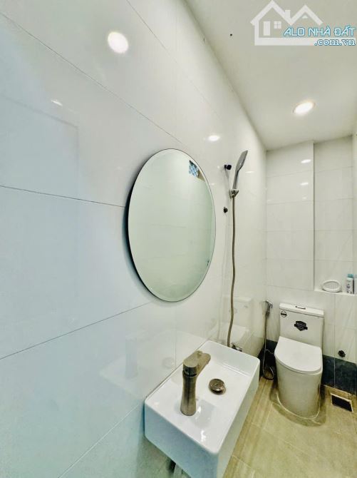 Chỉ 7.65 tỷ - 90m2 đất - có nhà ngay chợ Bà Chiểu - Phan Văn Trị - trung tâm Bình Thạnh