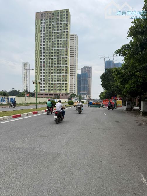 Bán Nhà Phân Lô KĐT Làng Việt Kiều Mỗ Lao, Vỉa Hè Ô Tô Tránh Kinh Doanh 88m 21.1 Tỷ