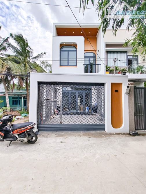 Bán nhà mới xây hoàn công gần trường đại học tây đô