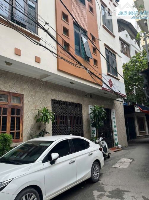 Bán đất tặng nhà 3 tầng dt 54m2 tại ngõ 12 Khuất Duy Tiến, Thanh Xuân, Hà Nội