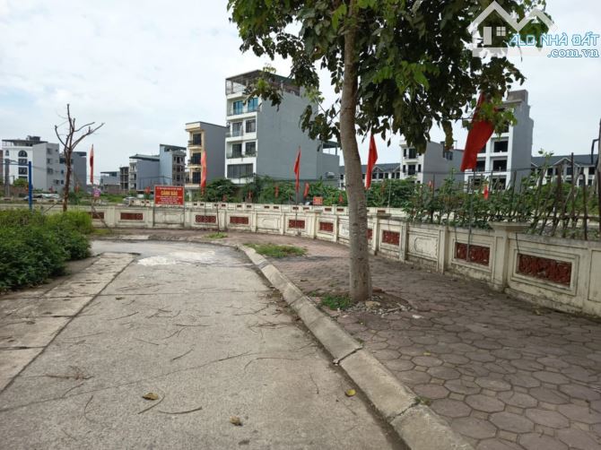 BÁN NHÀ 5 TẦNG – LẠI XÁ, SÁT KĐT HINODE KIM CHUNG, GẦN HỒ ĐIỀU HÒA 33 m2 giá 5.8 tỷ.