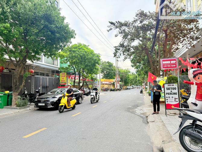 Hàng Hiếm! Nhà 3 tầng mặt phố Lê Quang Đạo - kề Phan Tôn - Vị trí kinh doanh đỉnh -22 tỷ x