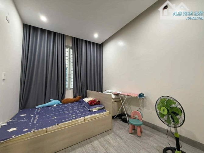 BÁN NHÀ 3 TẦNG NGUYỄN XÍ – TRUNG TÂM ĐÀ NẴNG – 100M²
