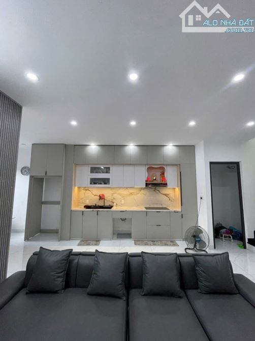 BÁN NHÀ 2 TẦNG SỔ HOÀN CÔNG TỪ DÂN KIỆT QUẢNG TẾ