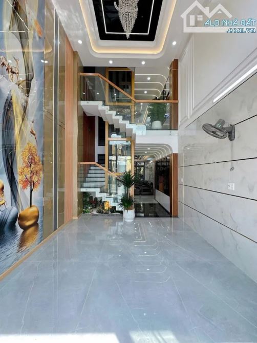SIÊU PHẨM 6 TẦNG, THANG MÁY XỊN,62 M2,Hẻm 12 m, AO ĐÔI, BÌNH TÂN,chỉ 9.X Tỷ