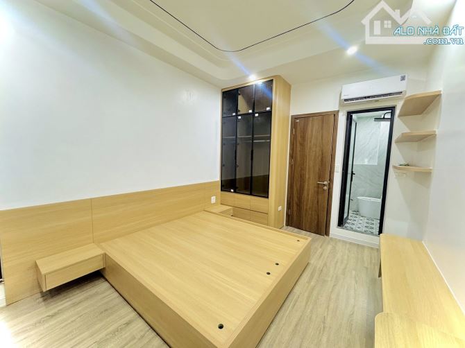 Cực hiếm Nhà mới Lê Thanh Nghị 5 tầng MT3.6m chủ tự xây tặng full nội thất sang mịn