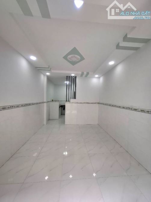 Bán nhà 2 tầng - 21m2 (3x7) - Ngay Ngã Tư Gò Mây - Trung Tâm Bình Tân - Chỉ hơn 1 tỷ