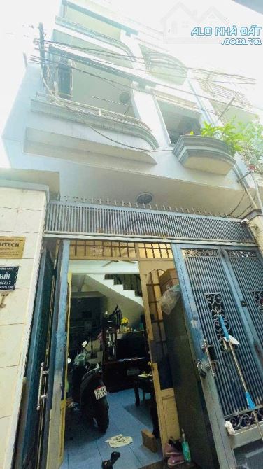 Bán Nhà Nguyễn Súy - Chợ Tân Hương , DT: 4m x 12m , 3 Lầu , HXH , Chủ Đang Gấp Bán