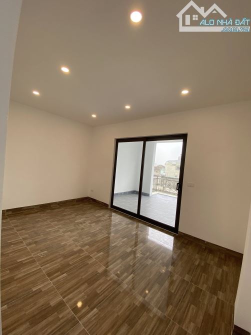 Bán nhà phố Triều Khúc- Ngõ Thông KD - 80m2  Giá 13 tỉ