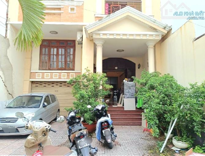 BIỆT THỰ 3 TẦNG ĐƯỜNG SỐ, QUẬN 7, (7.4 x 33), NỞ HẬU 8.3, 36 TỶ