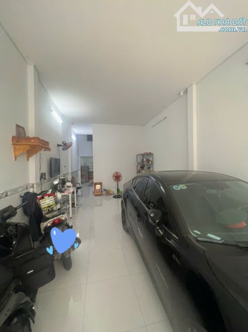 Gấp bán, nhà đường 6m Lê Sát, Tân Phú. 71m2, 4.1x17m, giá chỉ 7.1T