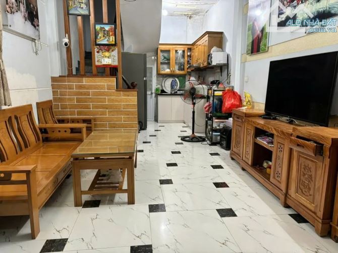BÁN RẺ SIÊU PHẨM vì cần tiền đầu tư - NHÀ MỸ ĐÌNH 6 TẦNG - 7.3 TỶ, 38M2. GẦN LÊ QUANG ĐẠO