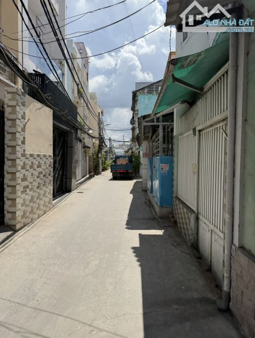 Hẻm ô tô ngủ trong nhà,3 tầng -ngang 4.7 dài 19M, HUỲNH TẤN PHÁT Quận 7, giá 9.x tỷ