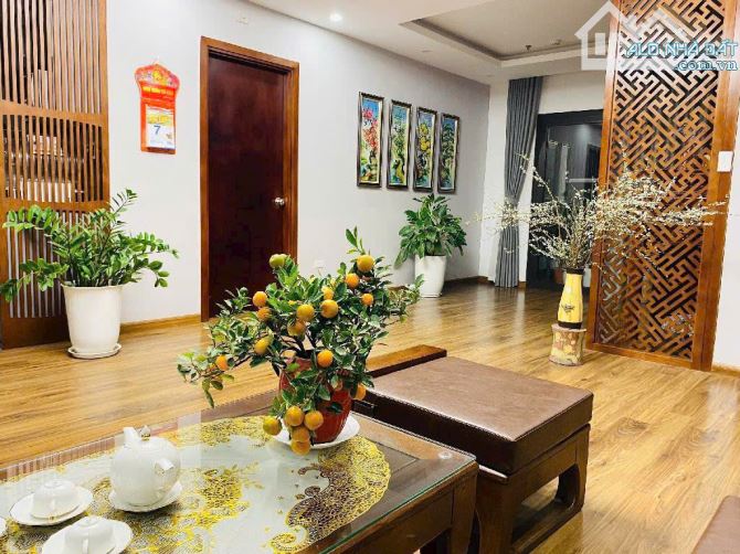 HIẾM 1.0.2! TÒA NHÀ LIỄU GIAI TOWER - KHU PHỐ VIP BA ĐÌNH - 94M2 - 3 NGỦ - 2 WC - VIEW ĐẸP