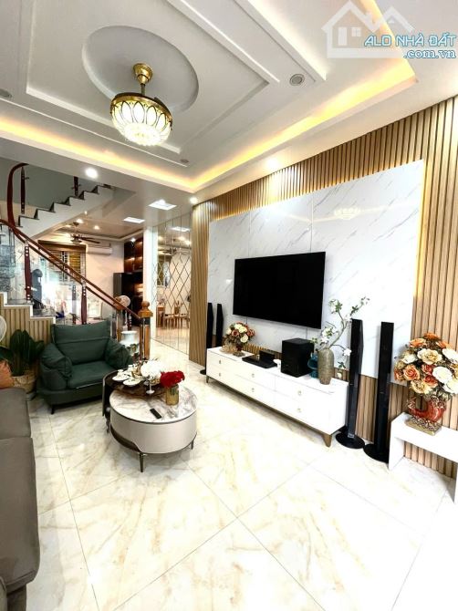 Bán nhà 56m2, 4 tầng tại Thư Trung, Đằng Lâm, Hải An. Chỉ 3.6 tỷ