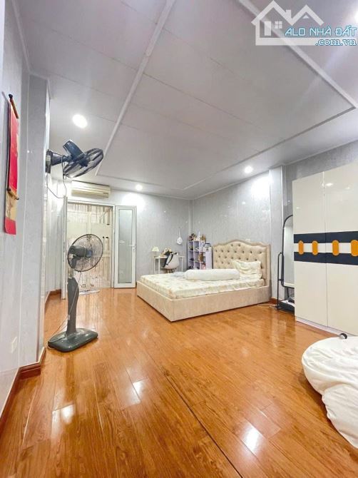 GIẢM SỐC, CẮT LỖ SÂU! NHÀ PHỐ KHƯƠNG TRUNG, BA GÁC ĐỖ CỬA, 55M2*5T GIÁ CHỈ NHỈNH 11 TỶ