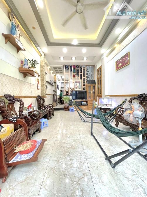 NHÀ TÂY LÂN - HẺM TRẲNG MỘT TRỤC - OTO NGỦ TRONG NHÀ - 128M2 - 3 TẦNG BTCT - NHỈNH 9 TỶ