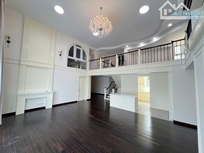 Siêu căn hộ góc, Duplex 350m2 Vista Verde - Orchid, 6PN 5WC, giá đầu tư