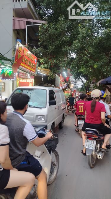 Bán đất Mặt phố Phương Canh, 52m2, mt5m, kinh doanh đa dạng, ô tô tránh, hơn 200tr/m2.