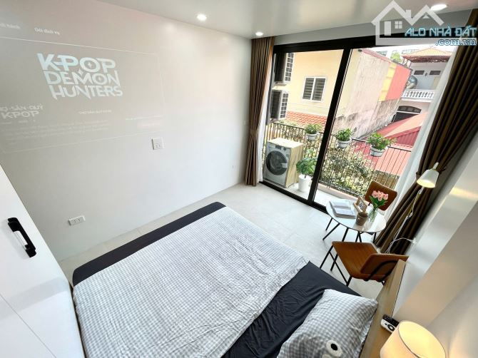 Cho Thuê CCMN 112 Hoàng Quốc Việt Cầu Giấy 30m2 Studio Ban Công Giặt Riêng Thang Máy Ô tô