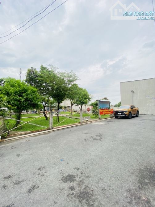 🏡NHÀ 5 TẦNG FULL NỘI THẤT GỖ XỊN-HXH SÁT MT LÊ VĂN KHƯƠNG QUẬN 12 GIÁ RẺ💰  ✅Diện tích ng - 10