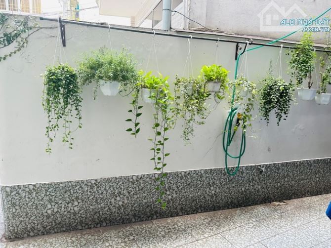 Quá rẻ chỉ 109tr/m2! Bán đất tặng nhà 3 tầng 100m2 ngang đẹp 11m - hẻm xe hơi P. 5 gần BV - 11